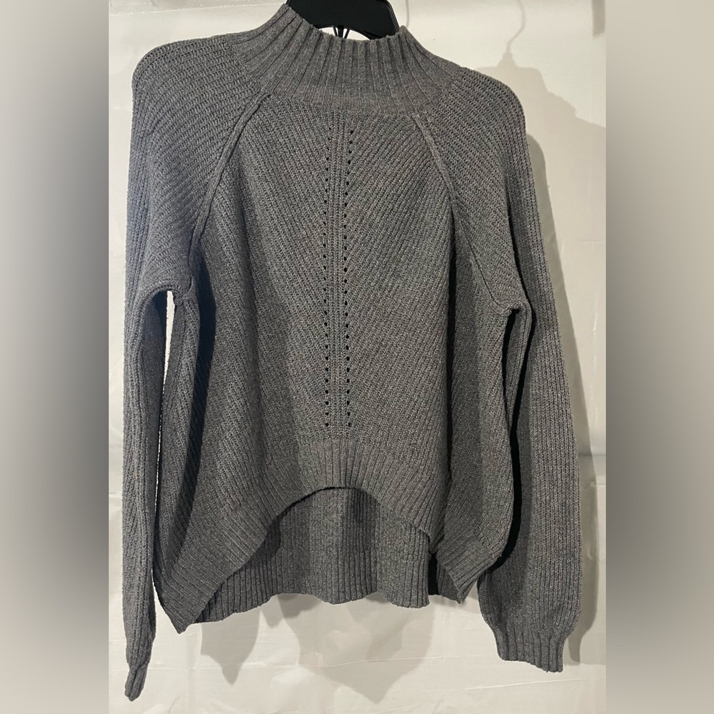Pink Rose Gray Crew Neck Sweater with Textured Knit